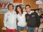 Foto ricordo per Danilo Colombini e Thomas Bardea con Danila Cortinovis, la vincitrice dello scooter dopo essere stato rimesso all'asta da Marco Gianesini.